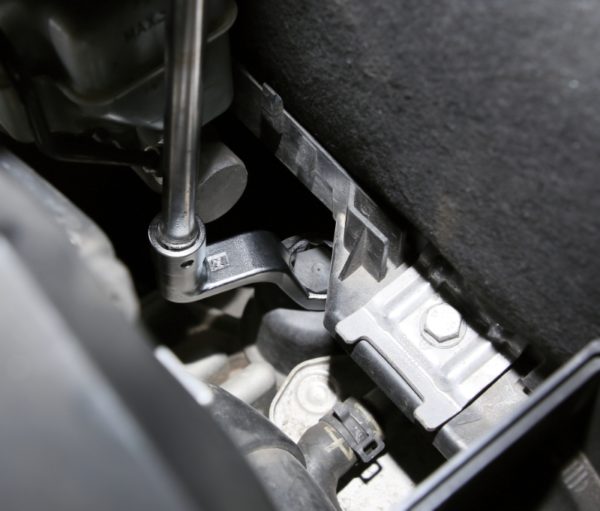 Wrench for removing/installing DSG oil filter - Image 3