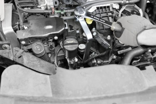 Wrench for removing/installing plastic seats of Ford Peugeot Citroën
 oil filters engines: TDCi-HDi - Image 2