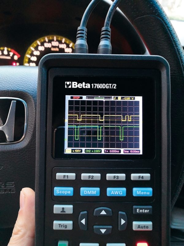 ​Digital automotive multimeter, portable, with 2-channel oscilloscope and waveform generator - Image 6