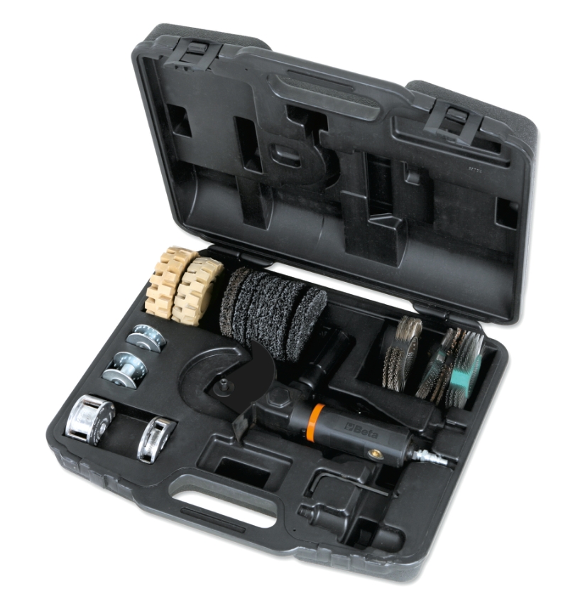 Multi-use sander with 16 accessories in plastic case category image