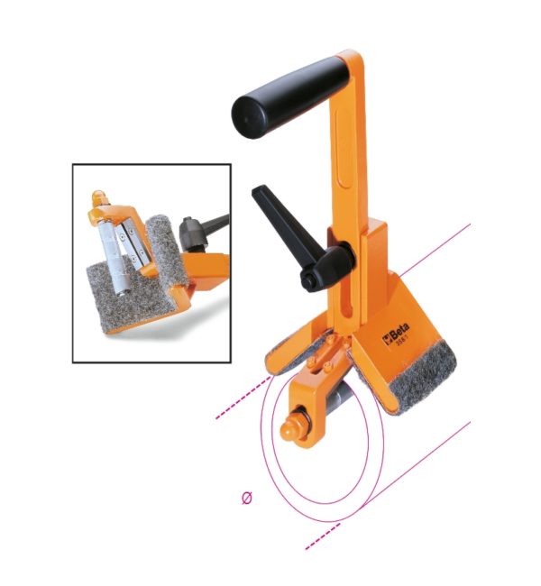 Tools for chamfering plastic pipes