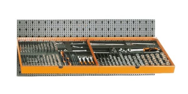Assortment of 306 tools, with hooks without panel