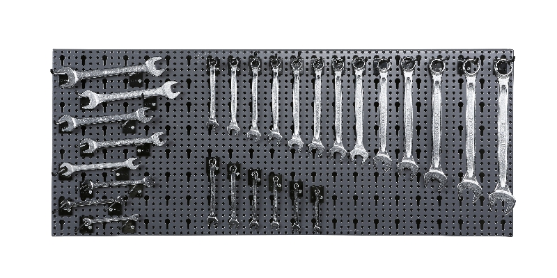 ​Assortment of 173 tools, with hooks without panel category image
