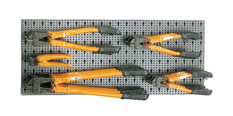 Assortment of 16 tools, with hooks without panel category image