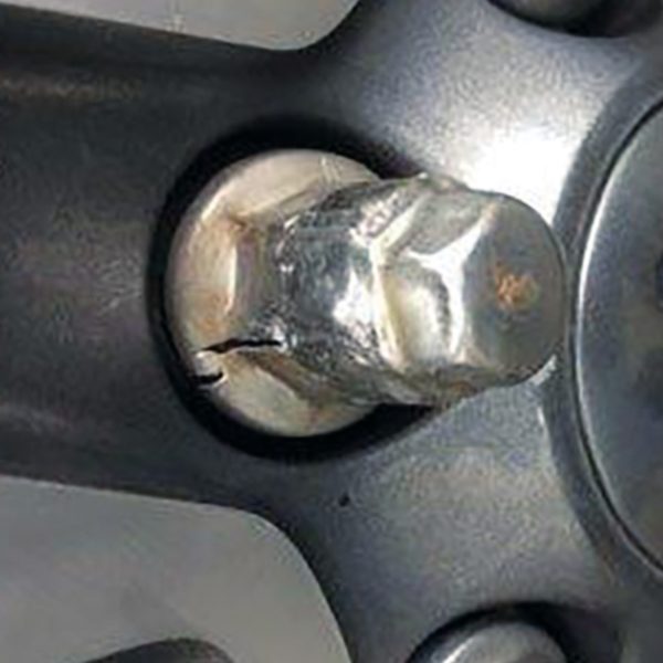 ​Impact socket for Ford wheel nuts with aluminium damaged caps - Image 4